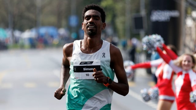  Dank Einbürgerung: Marathonläufer Tesfay erfüllt sich WM-Traum