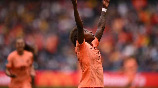  Die Niederlande kämpfen sich gegen Südafrika eine Runde weiter