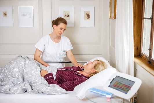  “Visit – Spital Zollikerberg Zuhause®”: Kürzere Behandlungsdauer und hohe Patientenzufriedenheit