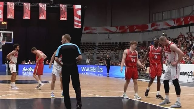  Schweizer Basketballer auch in Dänemark auf verlorenem Posten
