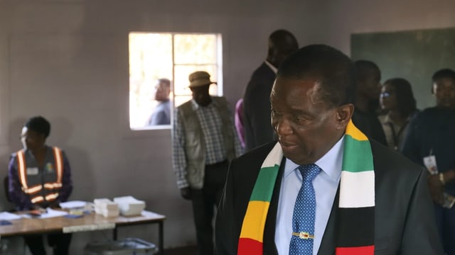  Kaum faire Wahl: Amtsinhaber Mnangagwa bleibt an der Macht