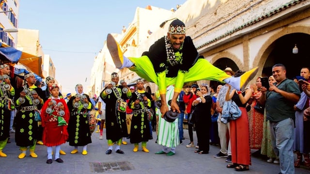 Trommelwirbel, Tanz und Trance: Geister besänftigen in Essaouira