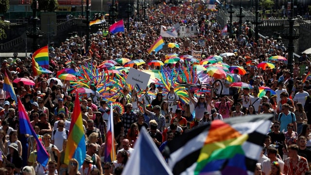  Zehntausende fordern in Prag mehr Rechte für Homosexuelle