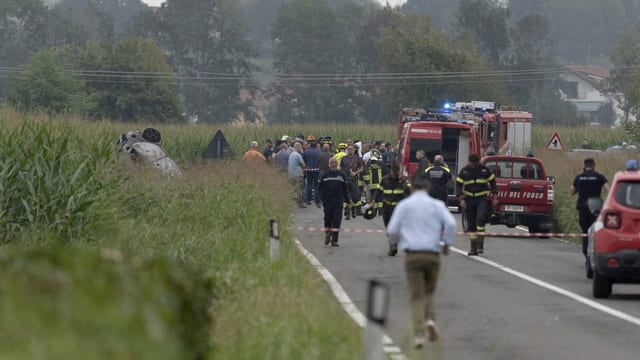  Flugzeug der «Frecce Tricolori» stürzt ab – ein Todesopfer