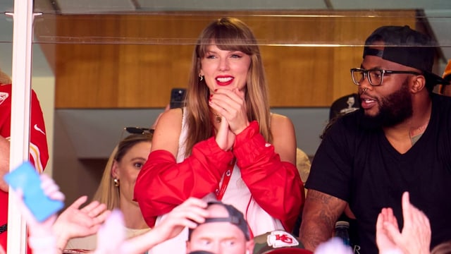  Romanze zwischen Taylor Swift und Travis Kelce heizt die NFL an