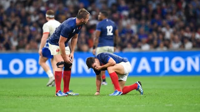  Rugby-Frankreich bangt um Hoffnungsträger Dupont