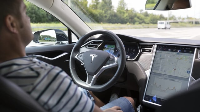  Tesla gewinnt Prozess um tödlichen Unfall mit Autopilot