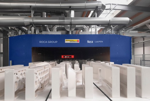  Roca Gruppe nimmt weltweit ersten, CO2-freien elektrischen Tunnelofen für Sanitärkeramik in Betrieb