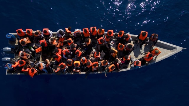  Über 60 Menschen bei Bootsunglück ertrunken