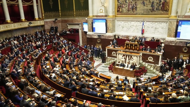  Frankreich: Unterhaus lehnt umstrittenes Immigrationsgesetz ab