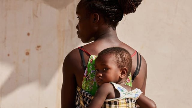  Ein senegalesisches Dorf engagiert sich gegen die Beschneidung