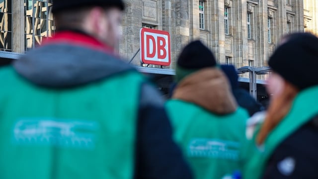  GDL weitet Bahnstreik in Deutschland auf Personenverkehr aus