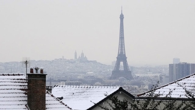  Paris: Massive Verkehrsprobleme wegen Schneefall