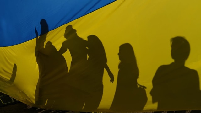  Demokratie im Pausenmodus: Wie der Krieg die Ukraine prägt
