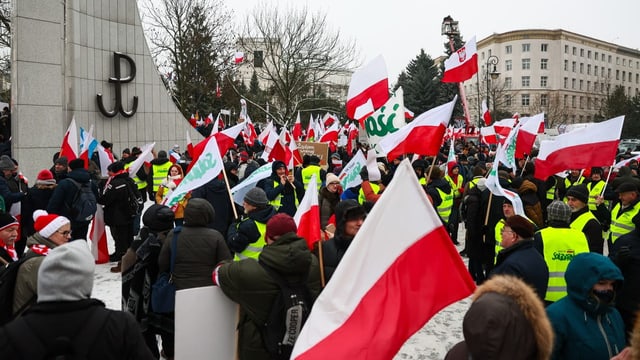  Grossdemo gegen neue polnische Regierung – darum geht es