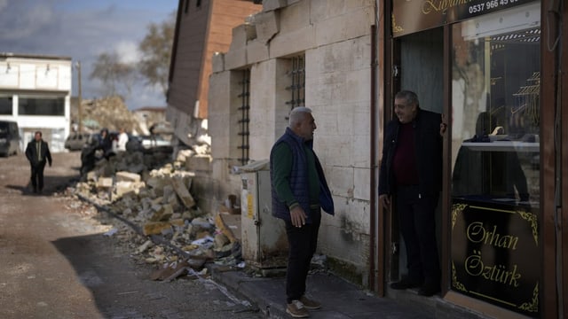  Gegen das Vergessen – ein Jahr Erdbeben in der Türkei