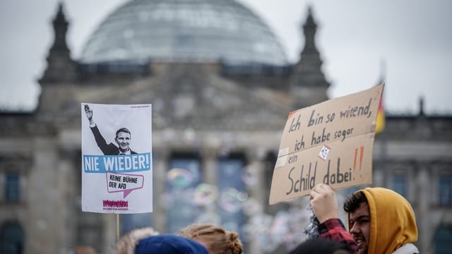 Wieder gehen Zehntausende in Deutschland auf die Strasse