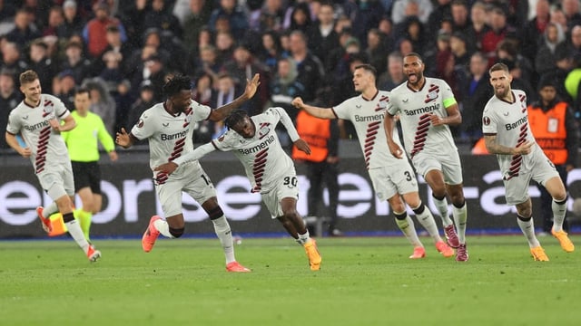  Leverkusen wendet Niederlage spät ab – Liverpool verpasst Wende