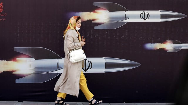  Die Mullahs verstärken den Druck auf die Frauen in Iran