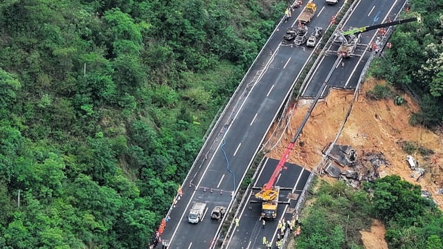  Zahl der Toten nach Autobahn-Einsturz in China steigt auf 48