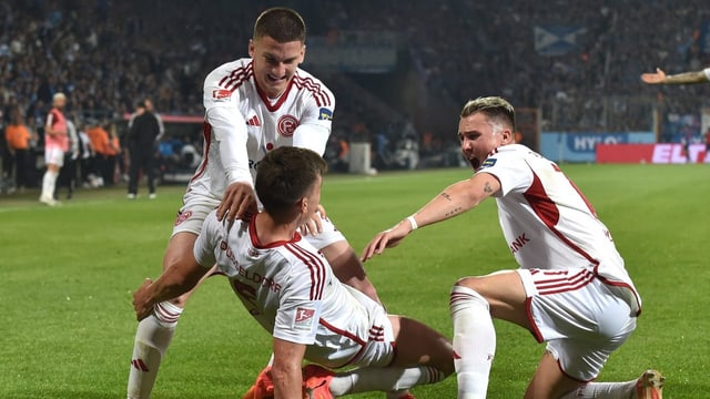  Düsseldorf schockt Bundesligist Bochum im Relegation-Hinspiel
