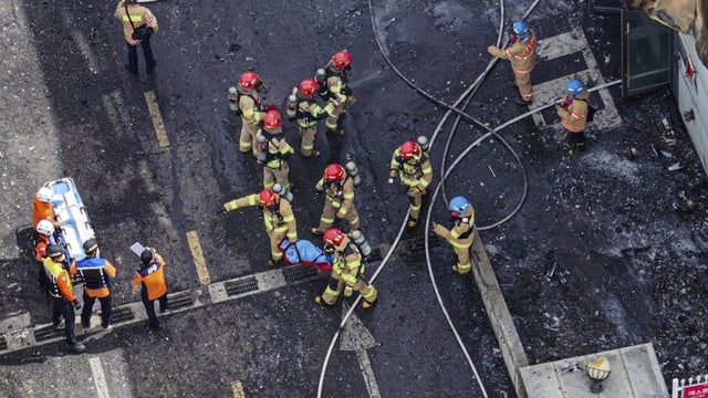  Mindestens 20 Tote bei Brand in Batteriefabrik in Südkorea