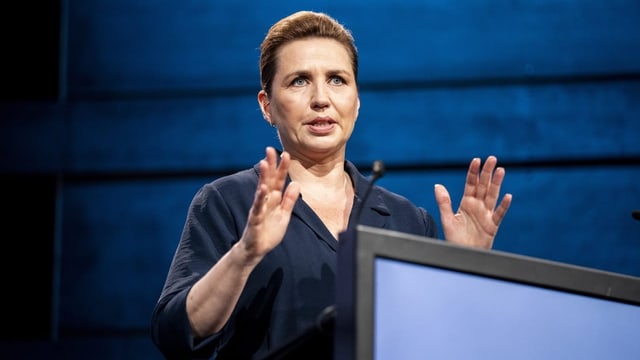  Mann greift Dänemarks Ministerpräsidentin Mette Frederiksen an