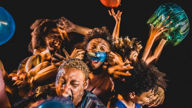  Die internationale Theaterszene trifft sich auf der Landiwiese